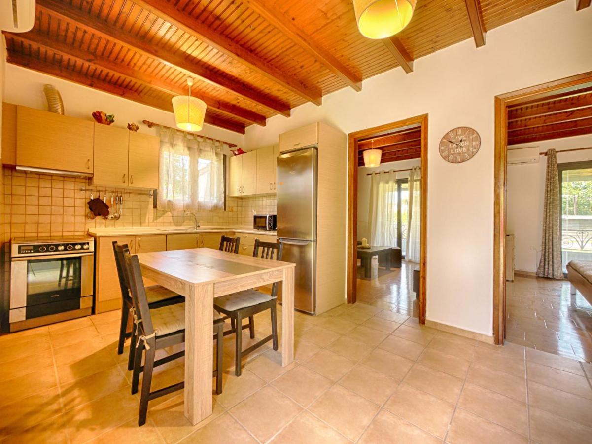 Cozy Family Friendly Apartment With Large Garden Close To Beaches - Dirella Kynopiastai Екстер'єр фото