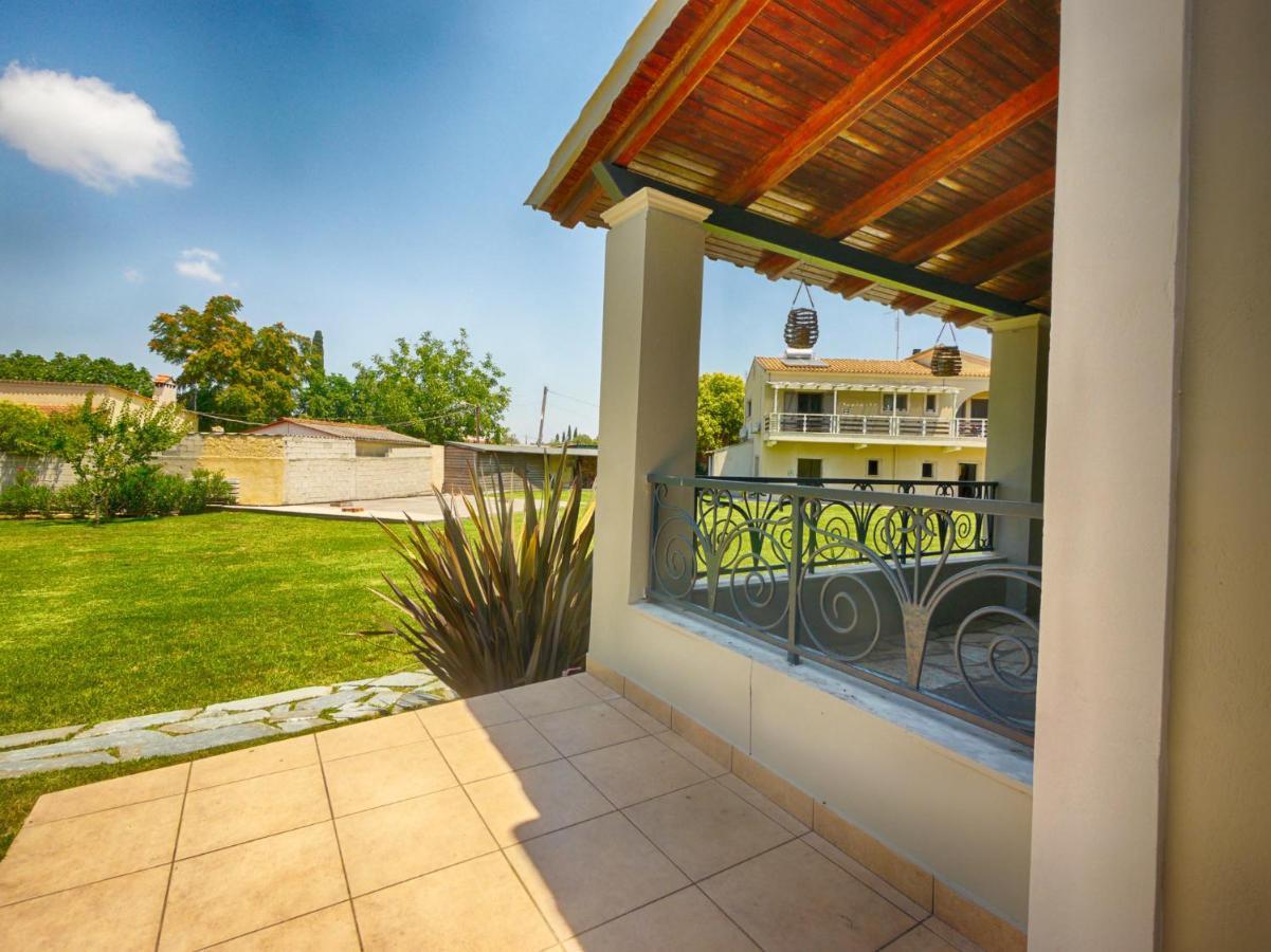 Cozy Family Friendly Apartment With Large Garden Close To Beaches - Dirella Kynopiastai Екстер'єр фото