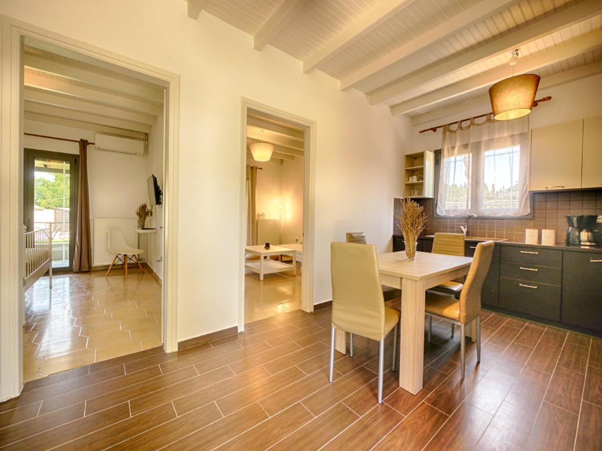 Cozy Family Friendly Apartment With Large Garden Close To Beaches - Dirella Kynopiastai Екстер'єр фото