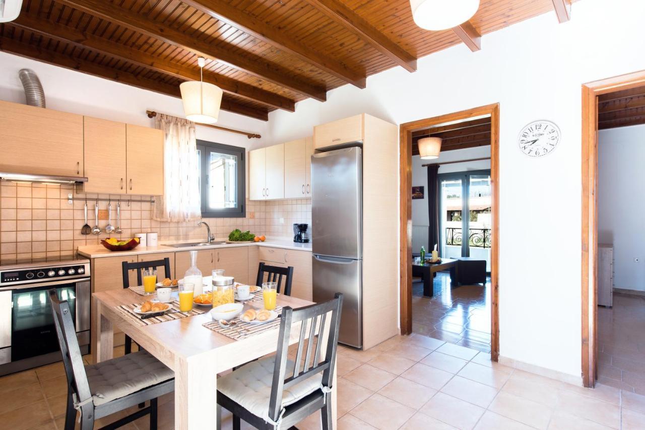 Cozy Family Friendly Apartment With Large Garden Close To Beaches - Dirella Kynopiastai Екстер'єр фото
