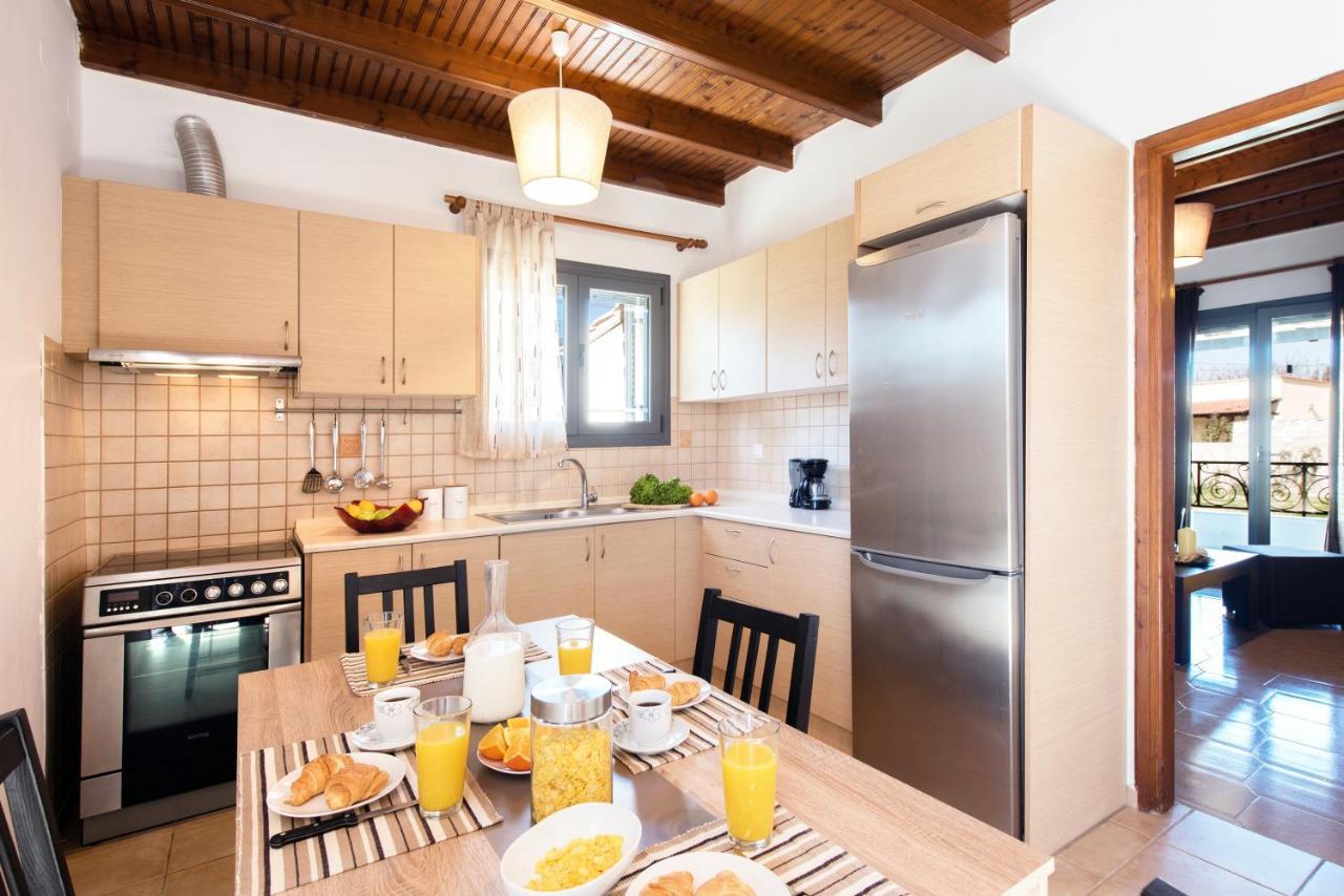 Cozy Family Friendly Apartment With Large Garden Close To Beaches - Dirella Kynopiastai Екстер'єр фото